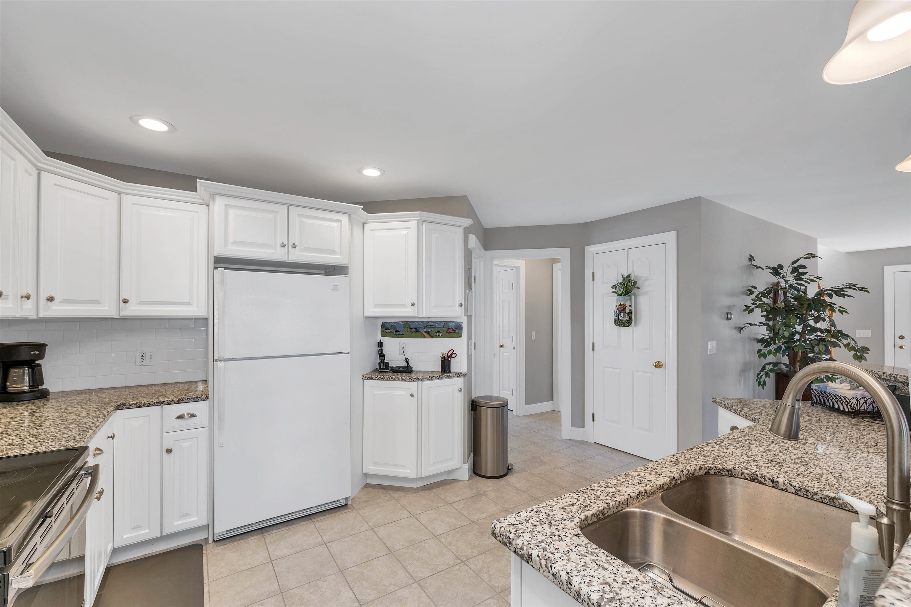 75 Pipers Point Lane Alton, NH 03809 - Photo 5 of 40 Gallery Image 5