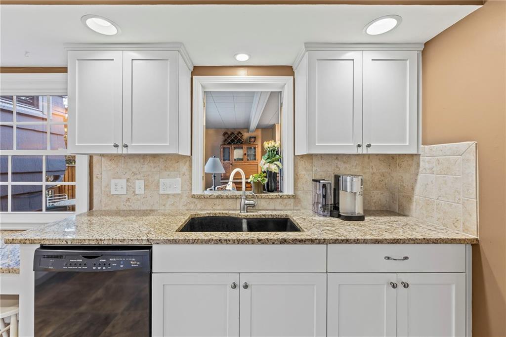 7000 Roe Avenue Prairie Village, KS 66208 - Photo 20 of 36