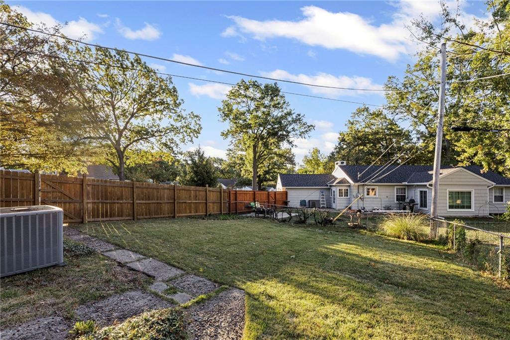 7000 Roe Avenue Prairie Village, KS 66208 - Photo 34 of 36