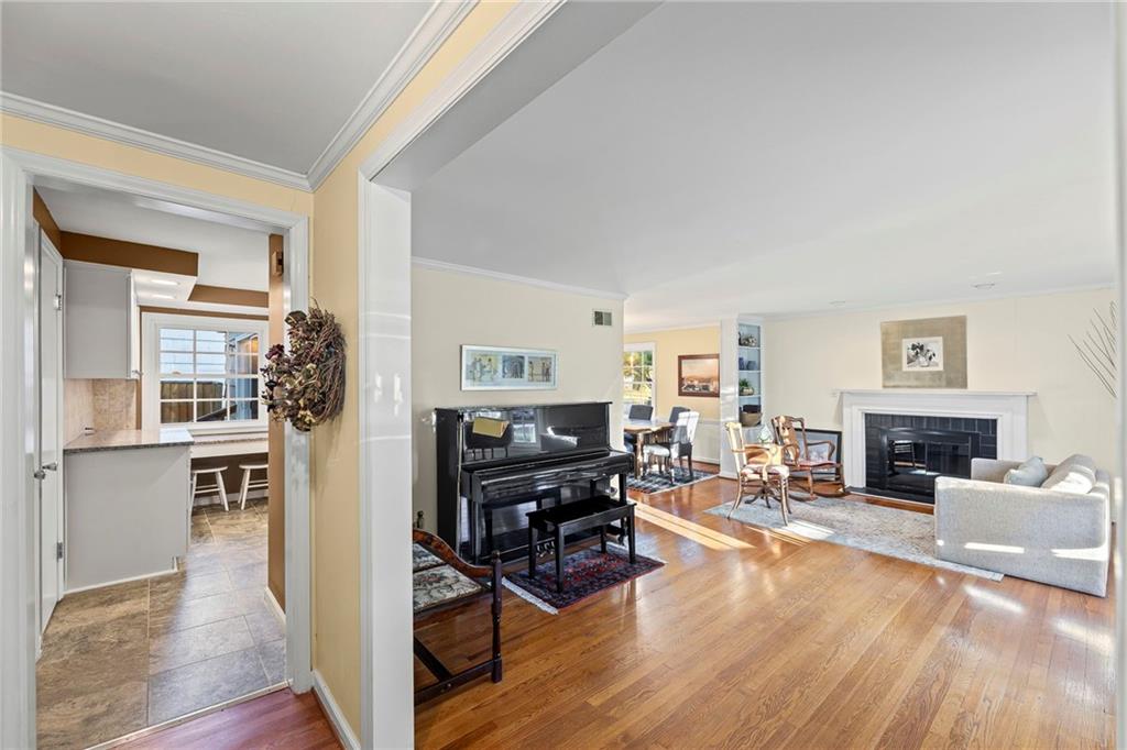 7000 Roe Avenue Prairie Village, KS 66208 - Photo 6 of 36