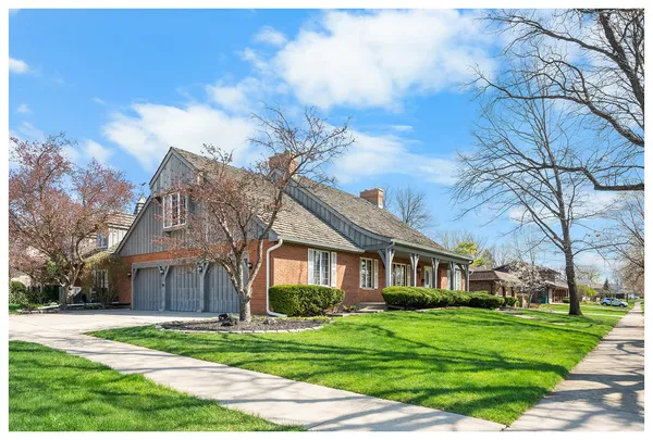 $500,000 | 1002 Runyan Drive, Lockport, IL 60441