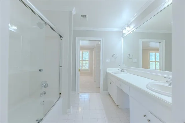 an empty room with an entryway