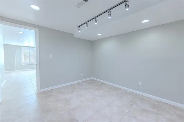 $1,330,000 | 7680 Jett Ferry Road, Atlanta, GA 30350