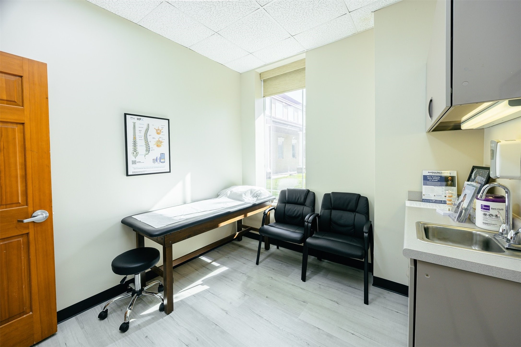 455 School Road, Unit 29 Tomball, TX 77375 - Photo 10 of 12 a living room with furniture and a wooden floor