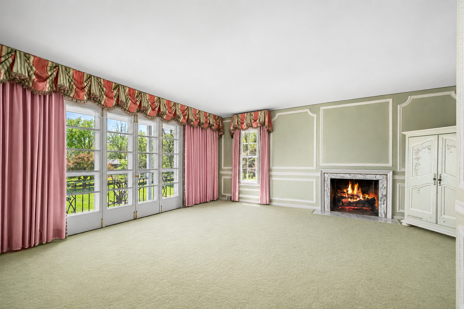 33W451 Surrey Road Wayne, IL 60184 - Photo 34 of 41 an empty room with furniture and a fireplace