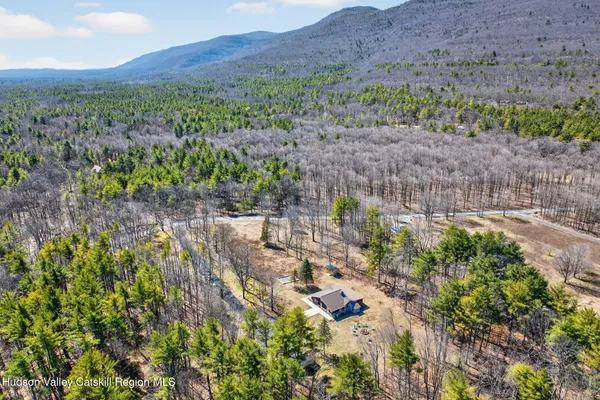 $649,000 | 220 Mountain House Road, Palenville, NY 12463
