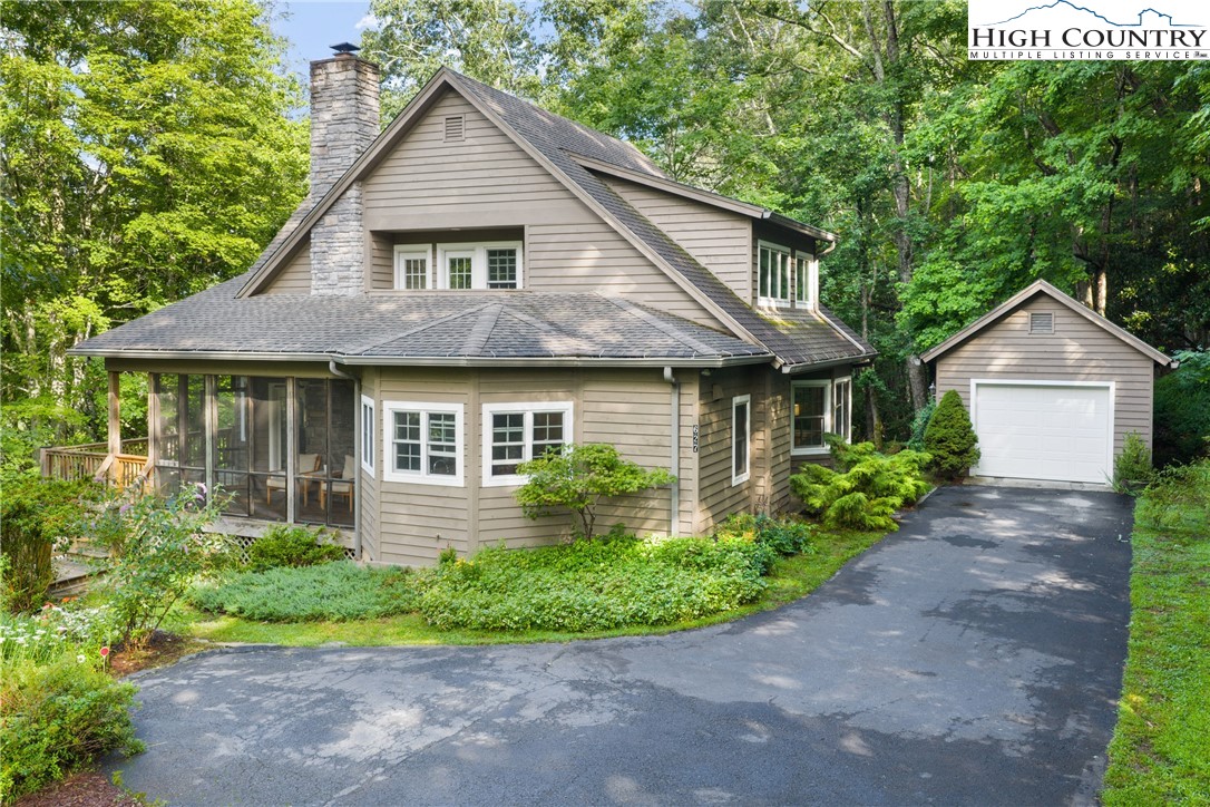 627 7 Oaks Road Boone, NC 28607 - Photo 1 of 38 Gallery Image 1