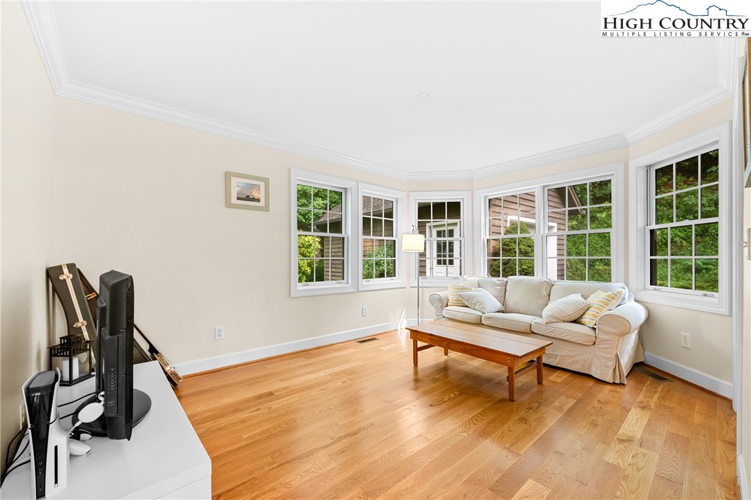 627 7 Oaks Road Boone, NC 28607 - Photo 23 of 38 Gallery Image 23
