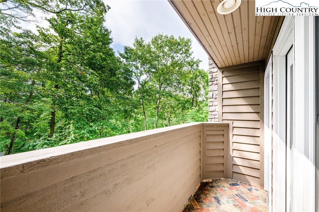 627 7 Oaks Road Boone, NC 28607 - Photo 34 of 38 Gallery Image 34