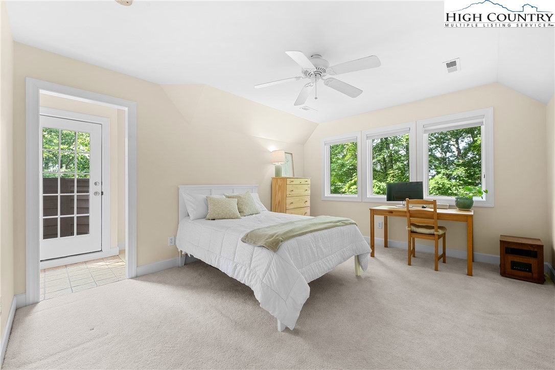 627 7 Oaks Road Boone, NC 28607 - Photo 35 of 38 Gallery Image 35