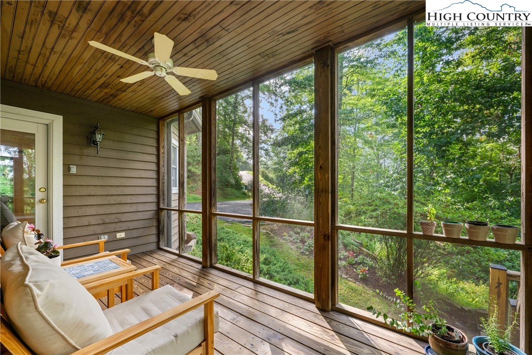 627 7 Oaks Road Boone, NC 28607 - Photo 7 of 38 Gallery Image 7