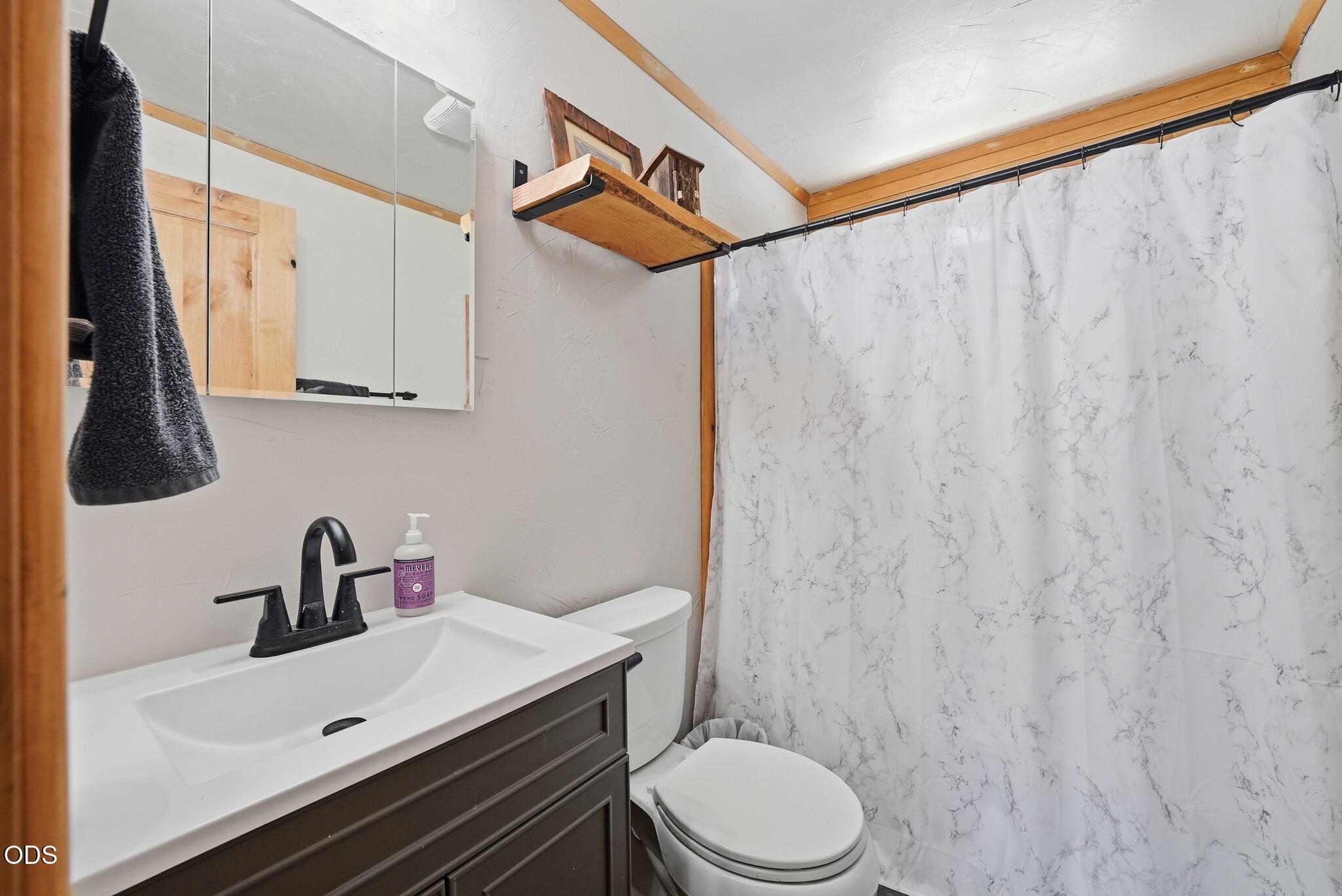 17004 Milky Way Bend, OR 97707 - Photo 16 of 48