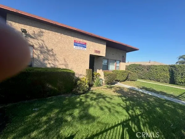 $1,850 | 1543 West 105th Street, Unit F, Los Angeles, CA 90047