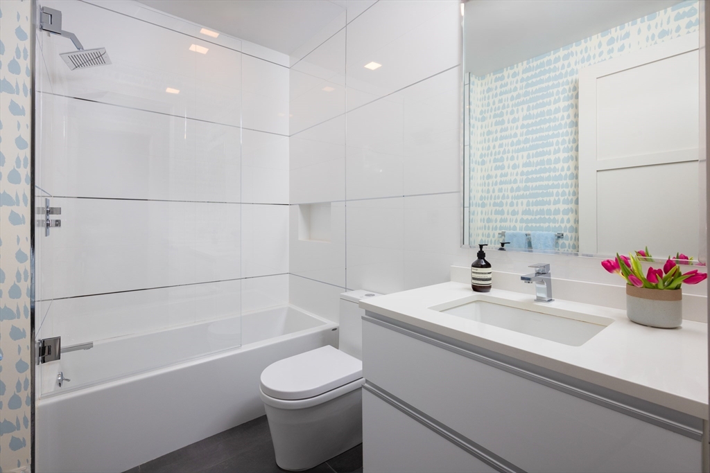 1762 Beacon Street, Unit 2 Brookline, MA 02445 - Photo 12 of 13