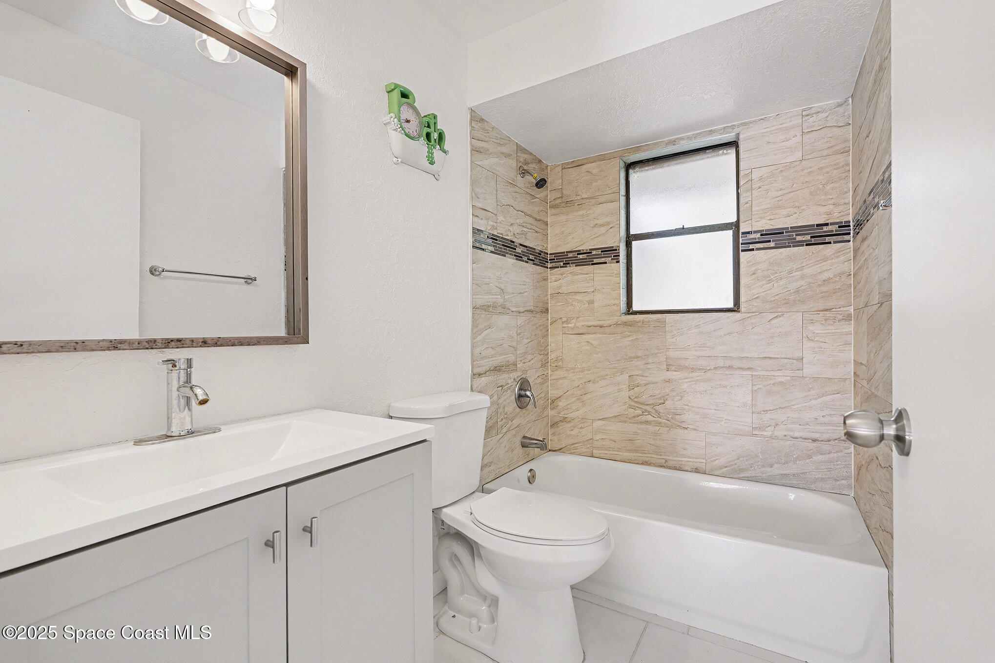 280 Tatum Road Southwest Palm Bay, FL 32908 - Photo 11 of 29 012_file_233
