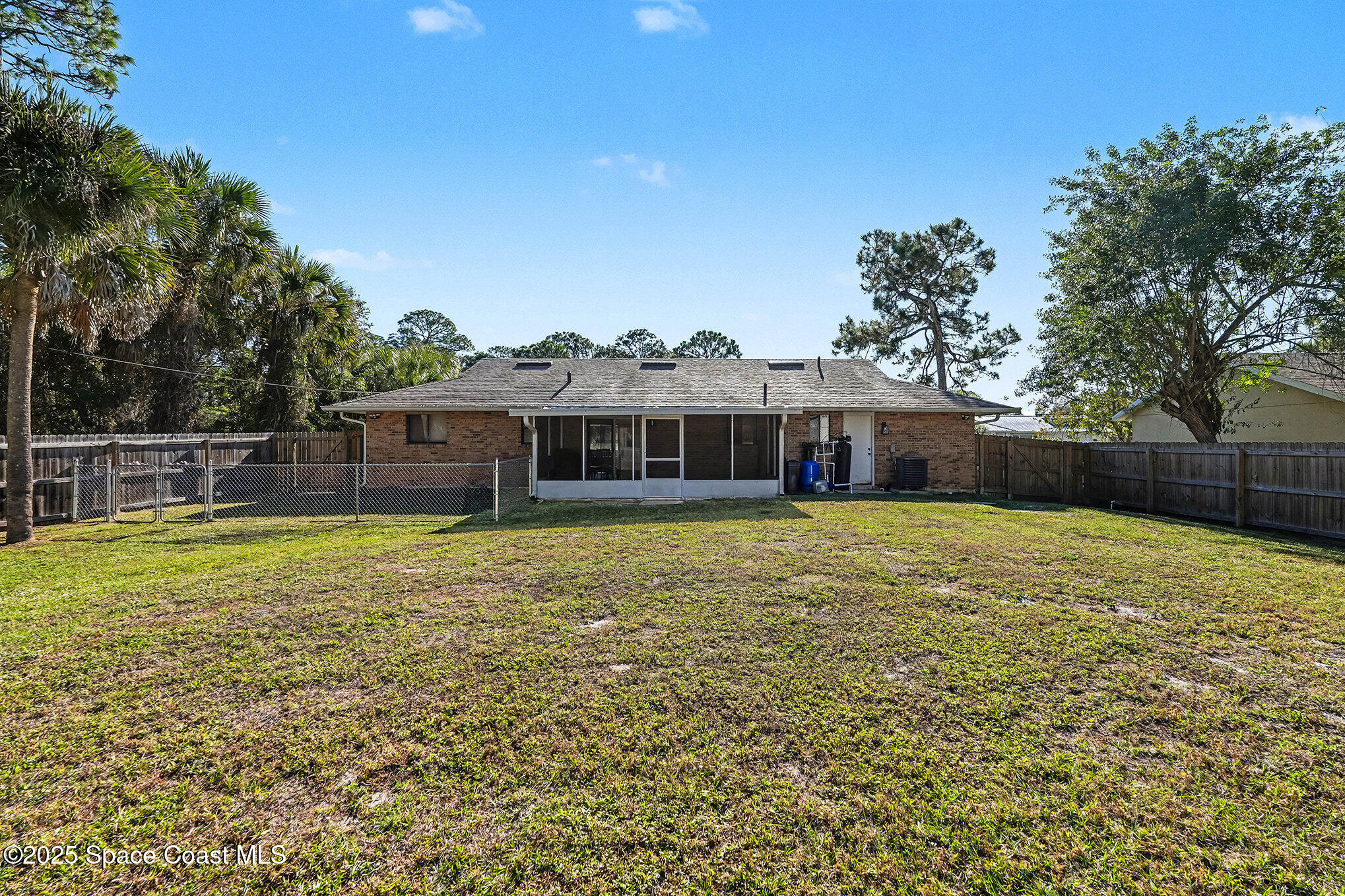 280 Tatum Road Southwest Palm Bay, FL 32908 - Photo 25 of 29 026_file_745