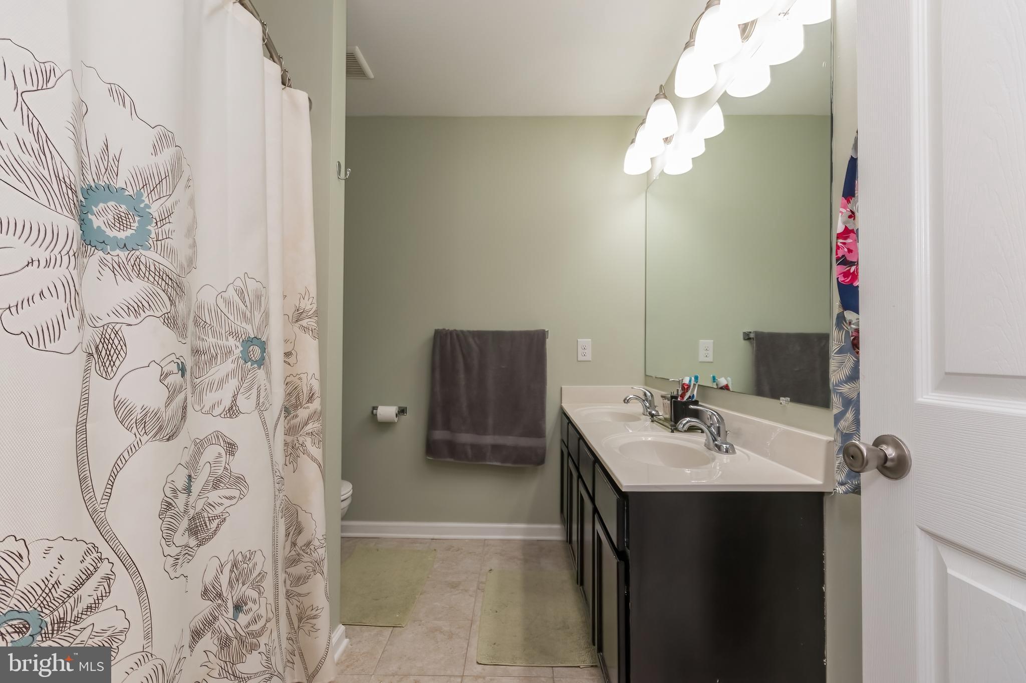 532 Thumper Drive Ranson, WV 25438 - Photo 3 of 33 Gallery Image 3