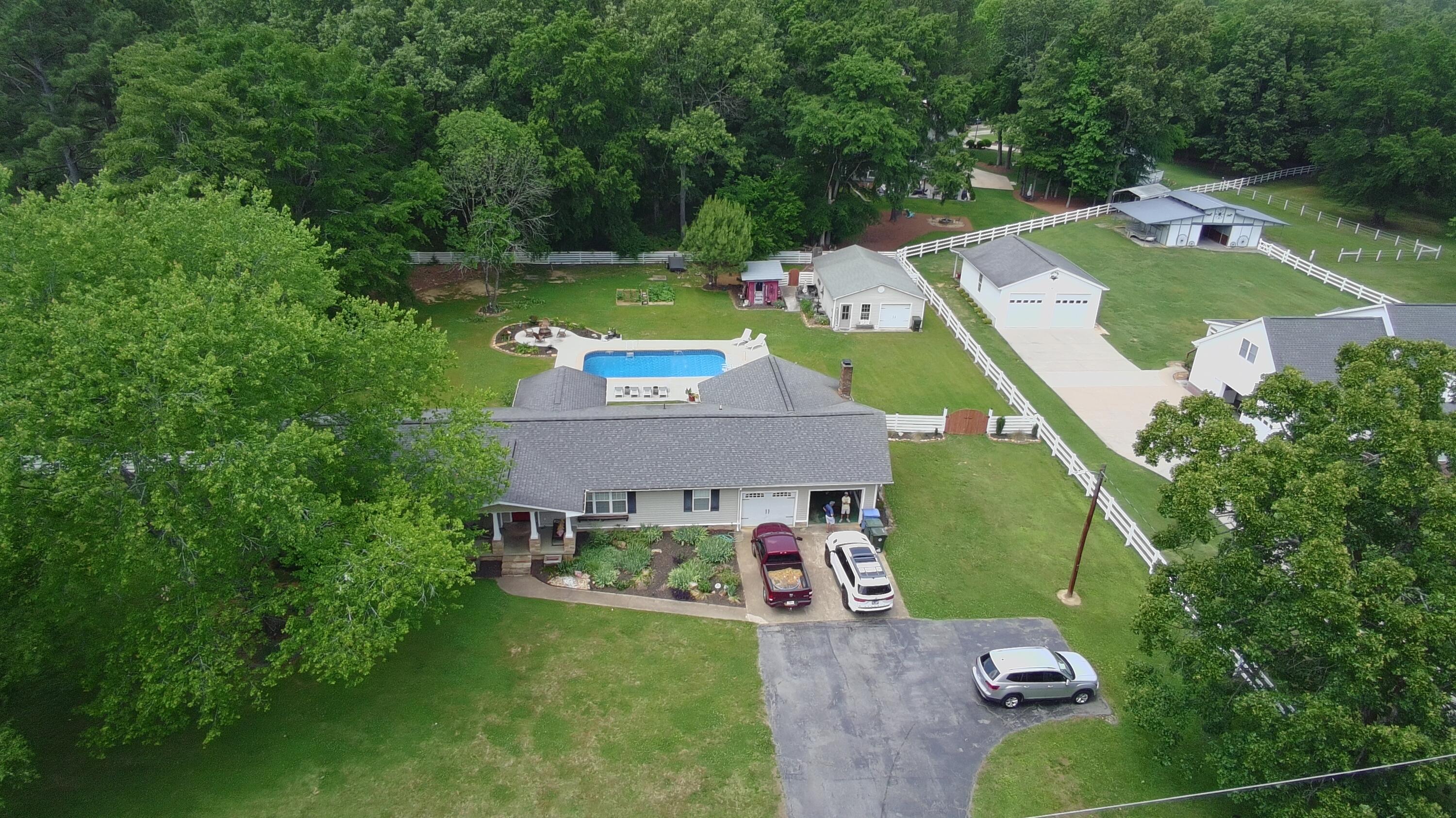 1649 East Boy Scout Road Hixson, TN 37343 - Photo 44 of 46 4541729_100DRONE_SING0172
