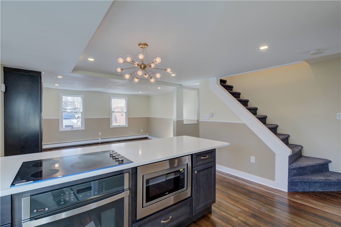 30 Queen Street East Greenwich, RI 02818 - Photo 12 of 31