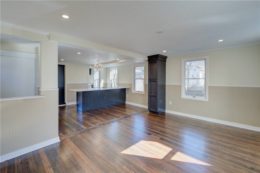 30 Queen Street East Greenwich, RI 02818 - Photo 17 of 31