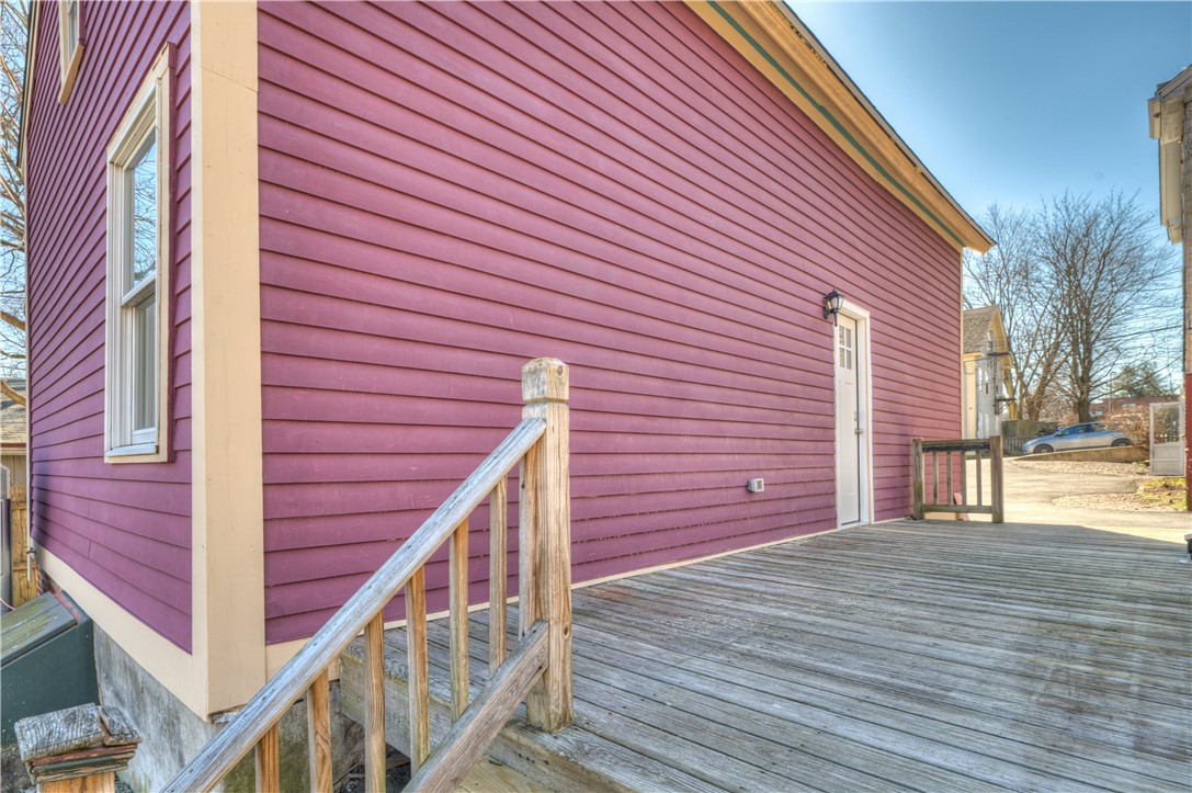 30 Queen Street East Greenwich, RI 02818 - Photo 7 of 31