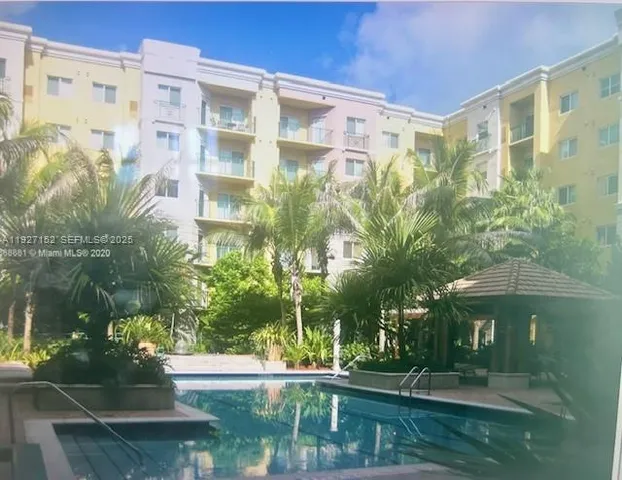 $2,100 | 6001 Southwest 70th Street, Unit 419, South Miami, FL 33143