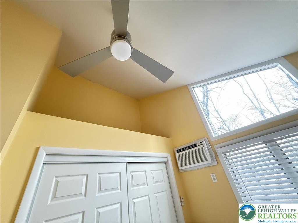 5933 Decker Road Bushkill, PA 18324 - Photo 18 of 51