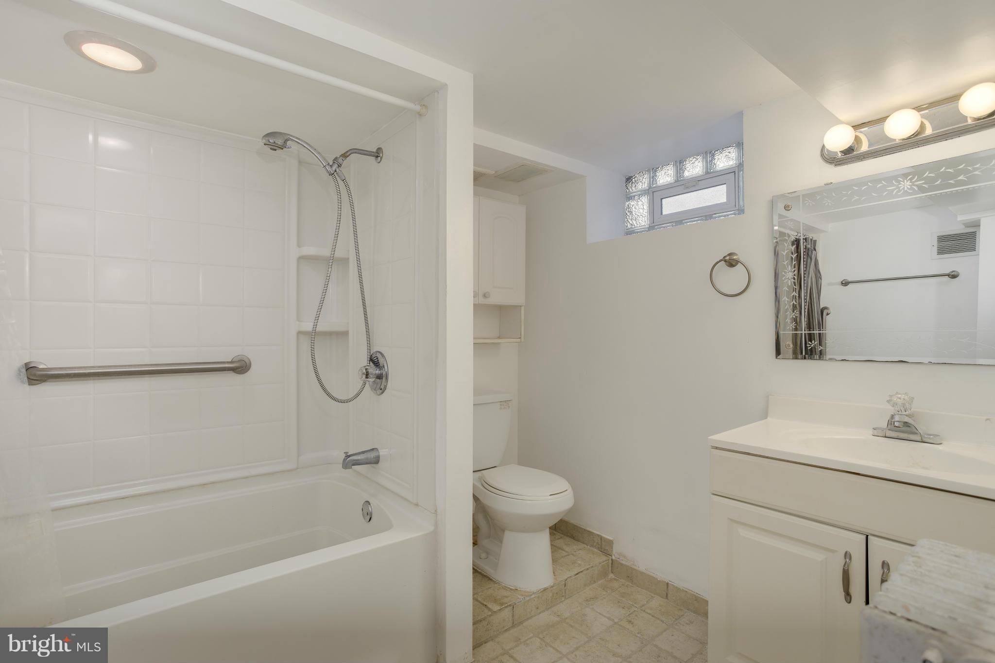 5216 Cromarty Road Baltimore, MD 21229 - Photo 3 of 20 Interior (General)