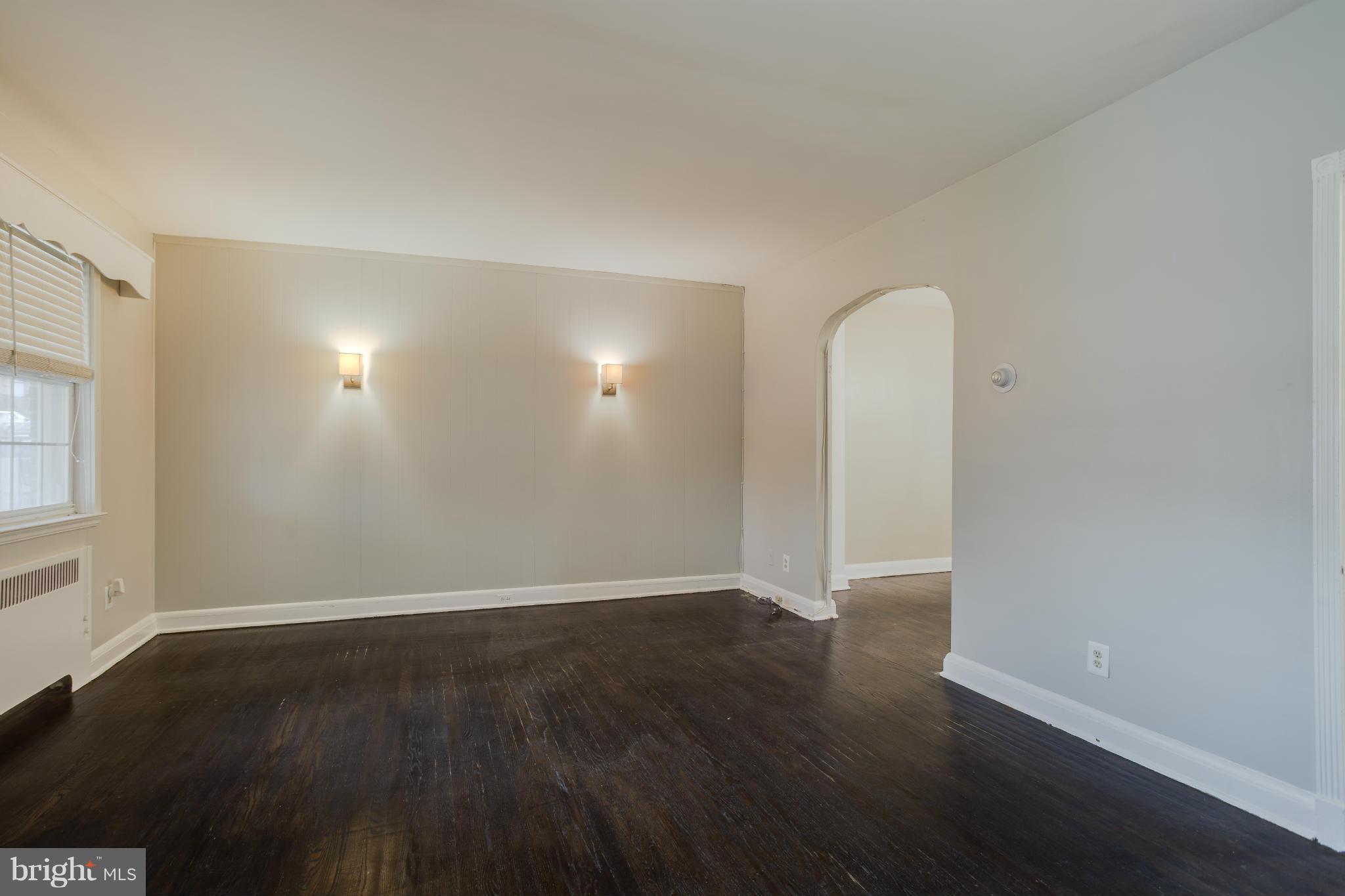 5216 Cromarty Road Baltimore, MD 21229 - Photo 4 of 20 Interior (General)