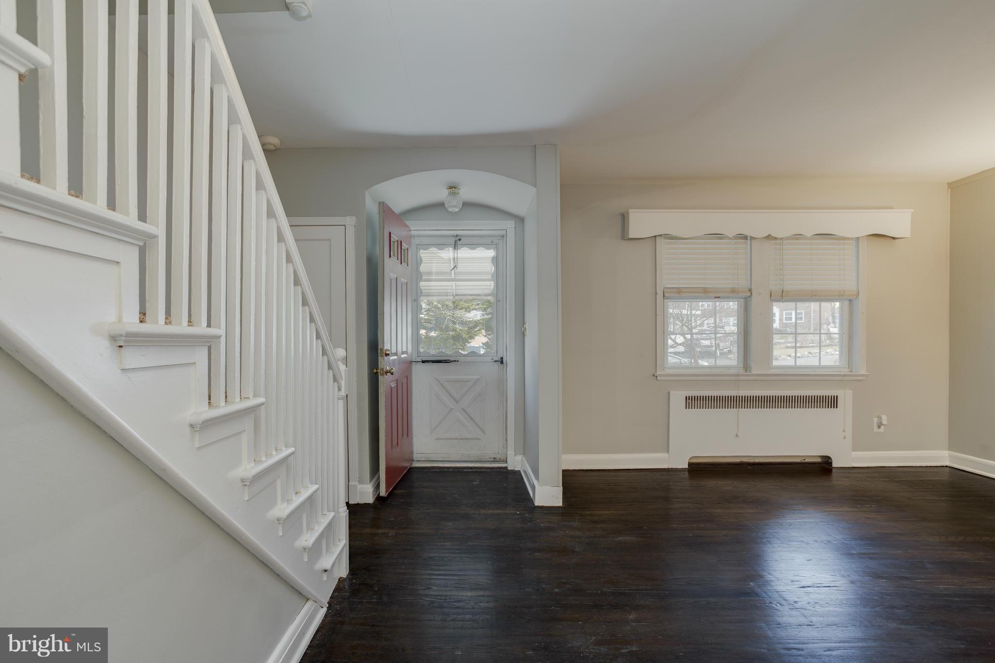 5216 Cromarty Road Baltimore, MD 21229 - Photo 7 of 20 Interior (General)