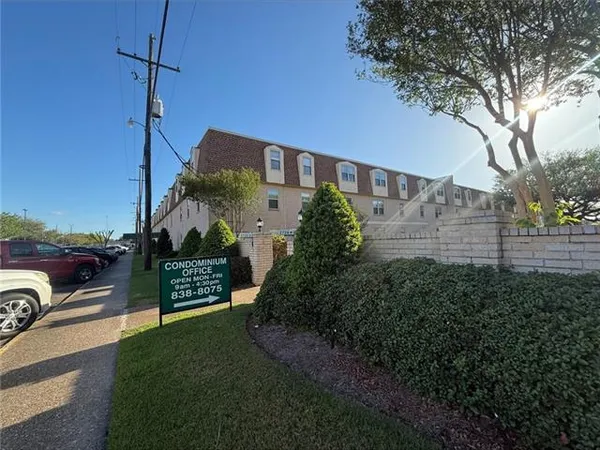 $1,399 | 2724 Whitney Place, Unit 229, Metairie, LA 70002