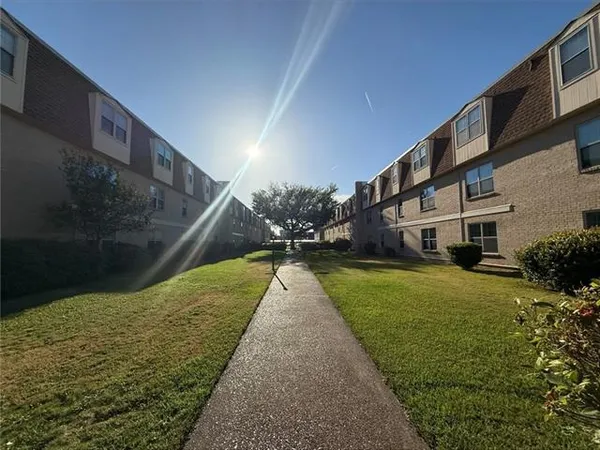 $1,399 | 2724 Whitney Place, Unit 229, Metairie, LA 70002