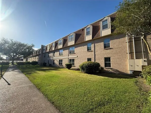 $1,399 | 2724 Whitney Place, Unit 229, Metairie, LA 70002