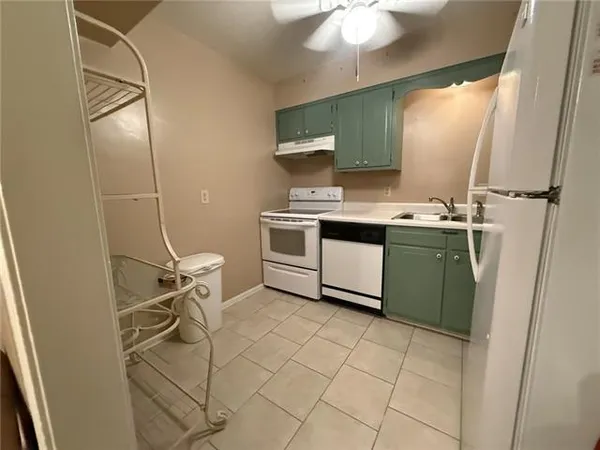 $1,399 | 2724 Whitney Place, Unit 229, Metairie, LA 70002