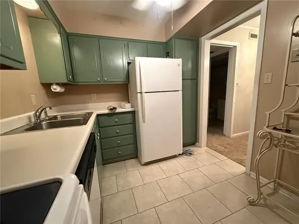 $1,399 | 2724 Whitney Place, Unit 229, Metairie, LA 70002