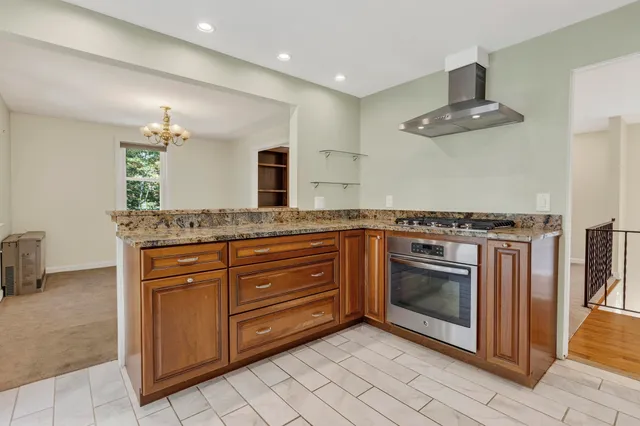 $575,000 | 24 Bayberry Lane, Scarborough, ME 04074