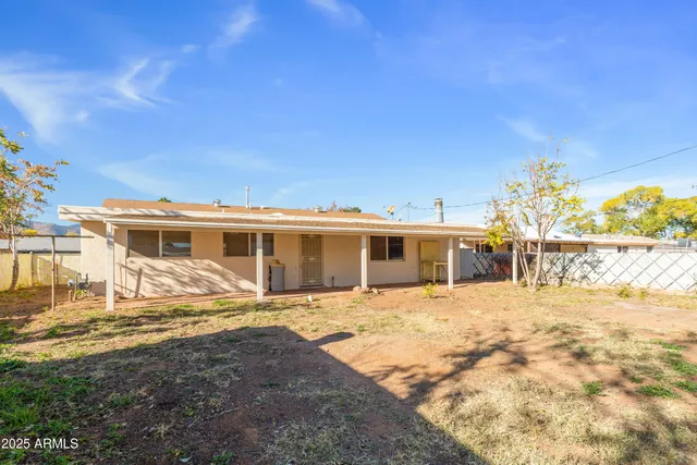 $239,900 | 833 Langan Avenue, Sierra Vista, AZ 85635