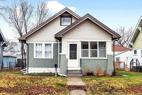 $295,000 | 1369 Hewitt Avenue, St. Paul, MN 55104