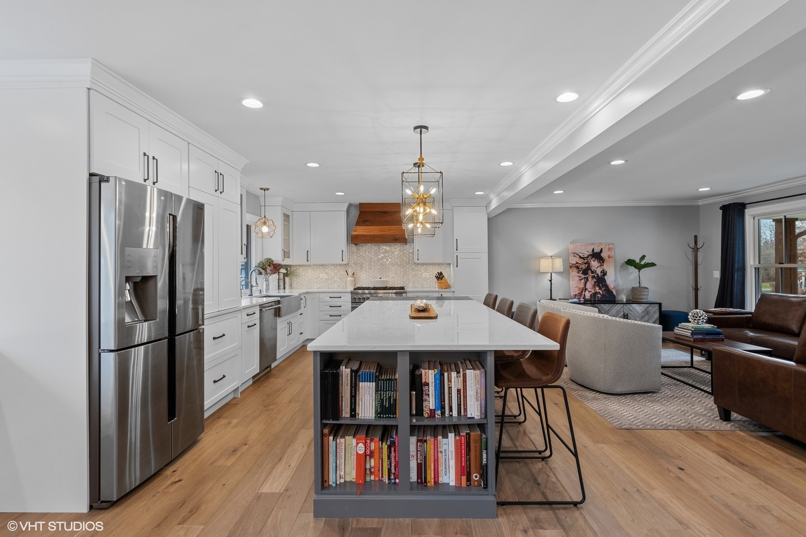 106 Park Lane Lake Bluff, IL 60044 - Photo 12 of 36 a kitchen with stainless steel appliances refrigerator dining table and chairs