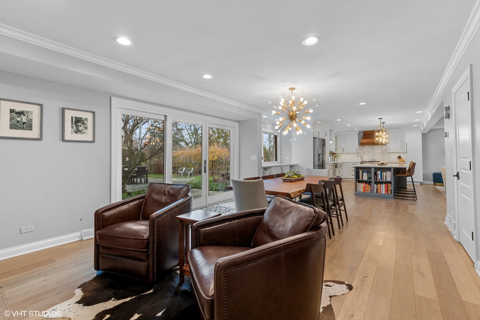 106 Park Lane Lake Bluff, IL 60044 - Photo 15 of 36 a living room with furniture and a chandelier