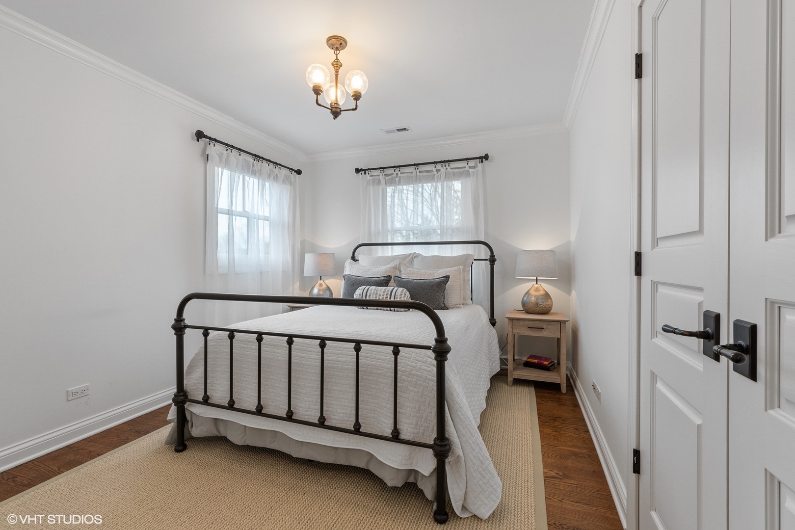 106 Park Lane Lake Bluff, IL 60044 - Photo 25 of 36 a bedroom with a bed and a window