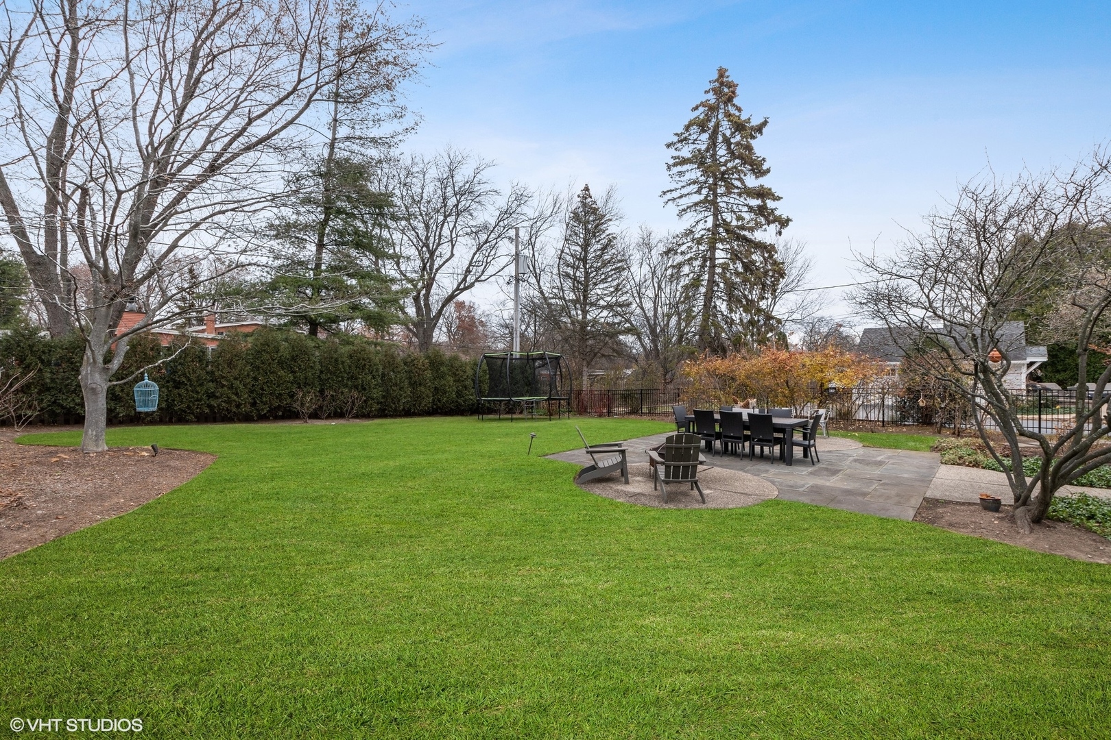 106 Park Lane Lake Bluff, IL 60044 - Photo 33 of 36 a view of a park with bench and trees
