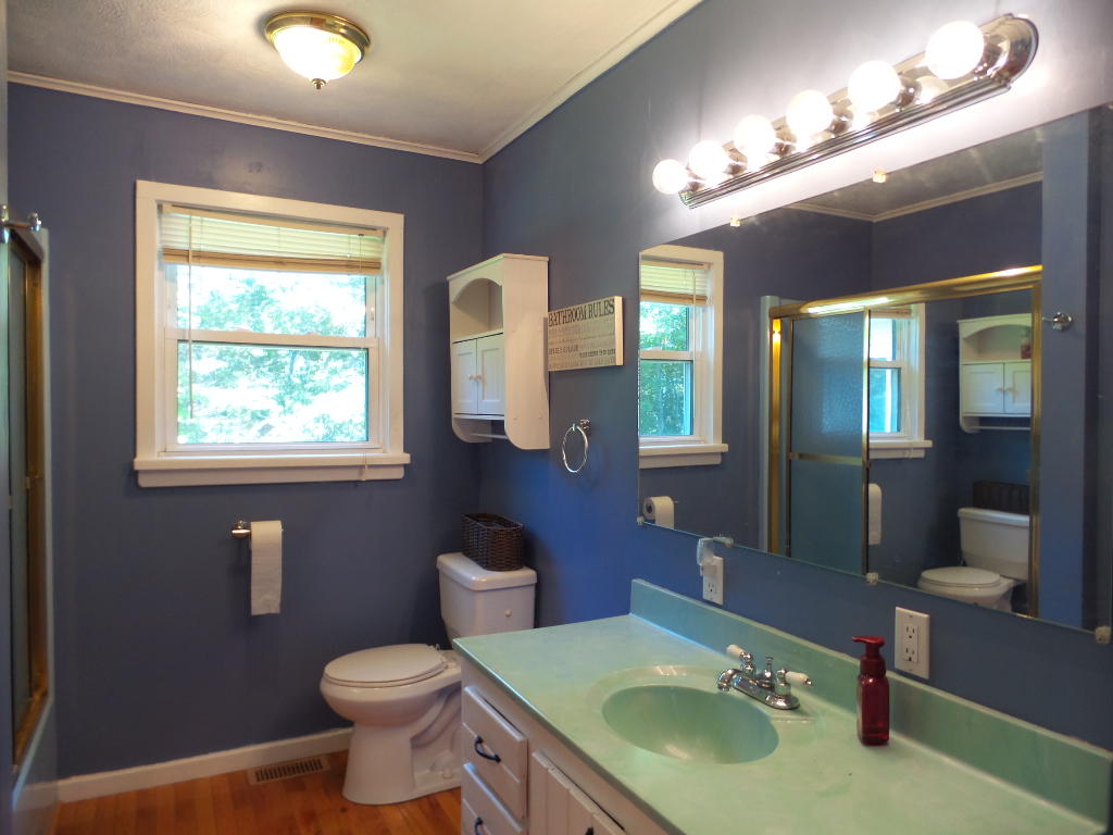 132 Hanscom Road Benton, ME 04901 - Photo 20 of 43 Full Bath