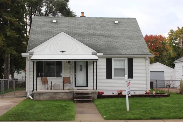 $1,600 | 14383 Mercedes, Redford, MI 48239