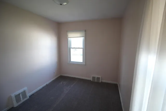 $1,600 | 14383 Mercedes, Redford, MI 48239