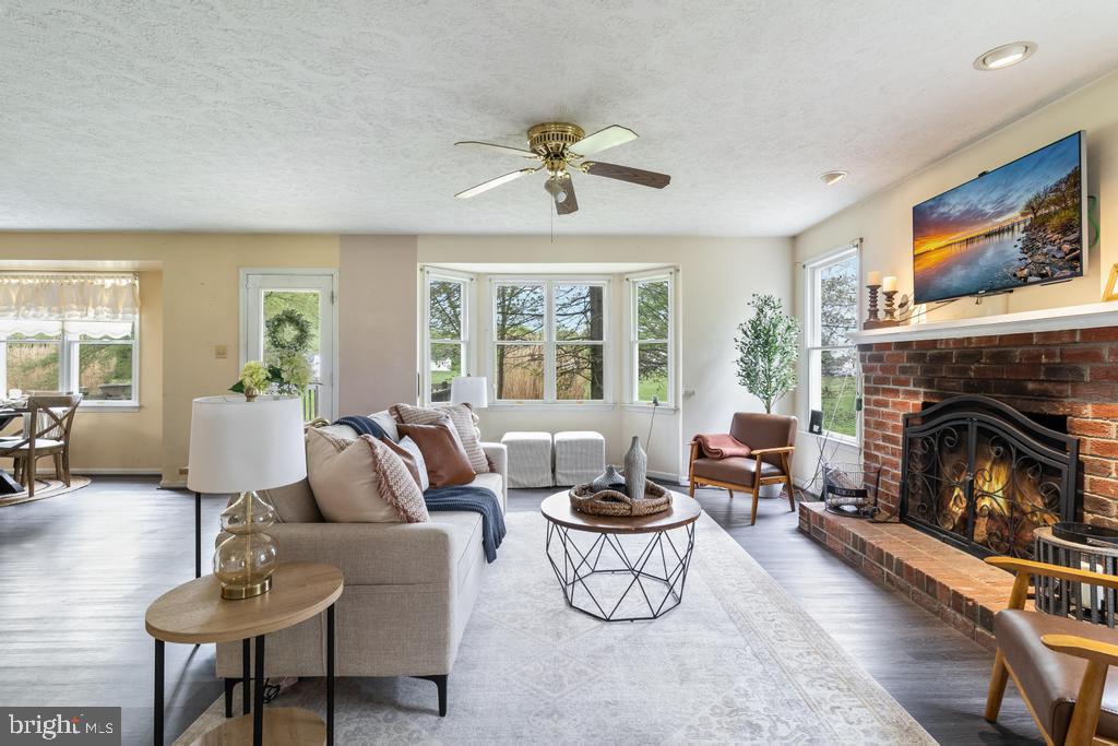 9240 Chapel Point Road Bel Alton, MD 20611 - Photo 3 of 36 Gallery Image 3