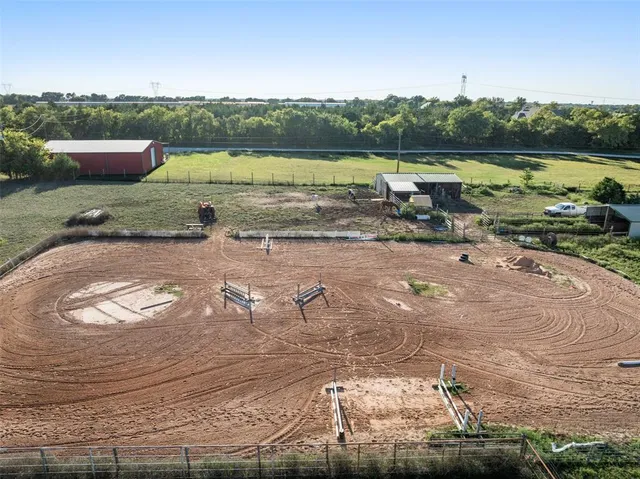 $995,000 | 1422 County Road 377, Van Alstyne, TX 75495