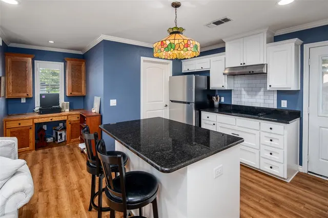 $995,000 | 1422 County Road 377, Van Alstyne, TX 75495