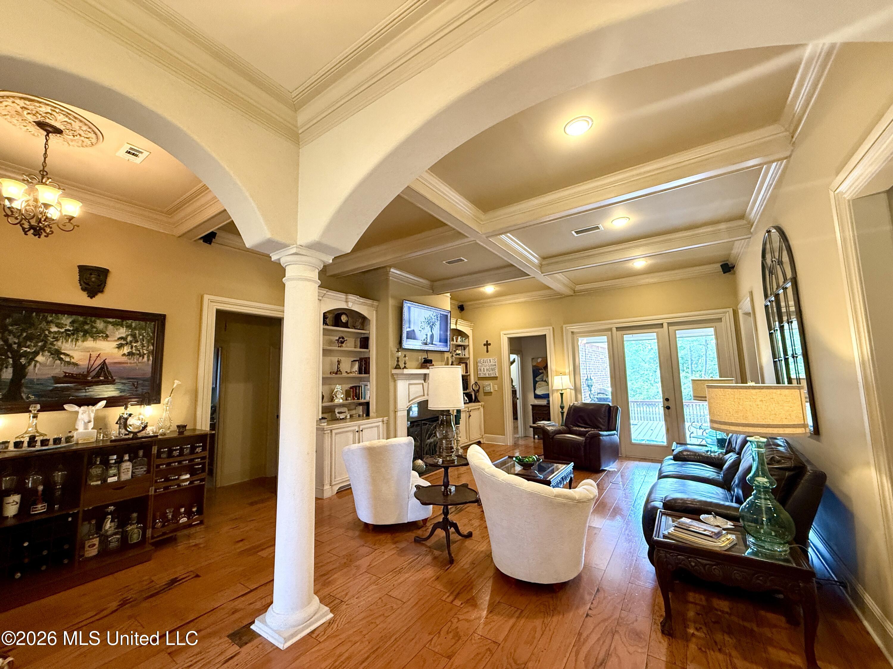 717 Clover Place Biloxi, MS 39532 - Photo 15 of 89 Living