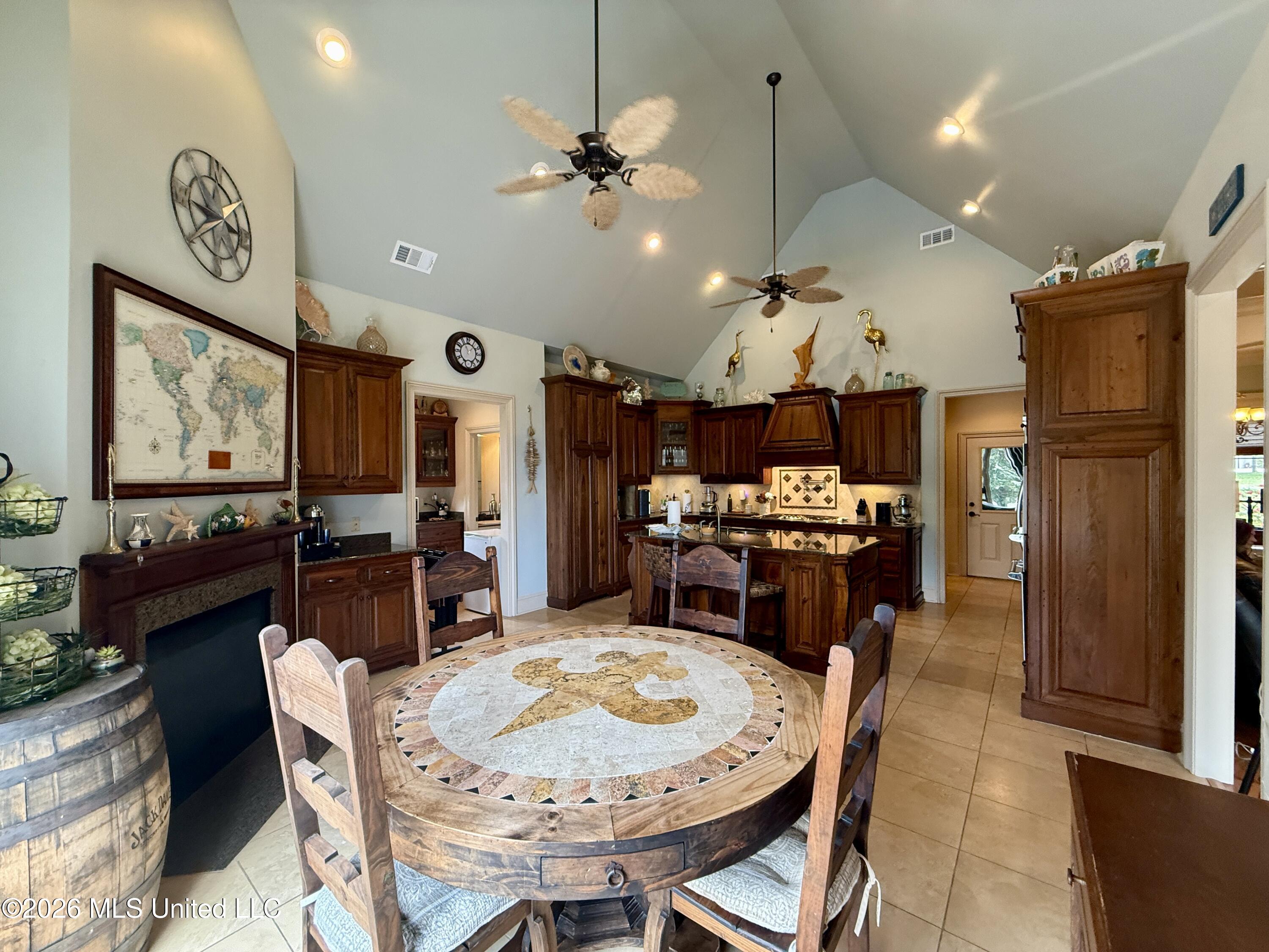 717 Clover Place Biloxi, MS 39532 - Photo 23 of 89 Kitchen